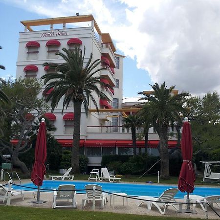 Hotel Silvi Silvi Marina Bagian luar foto