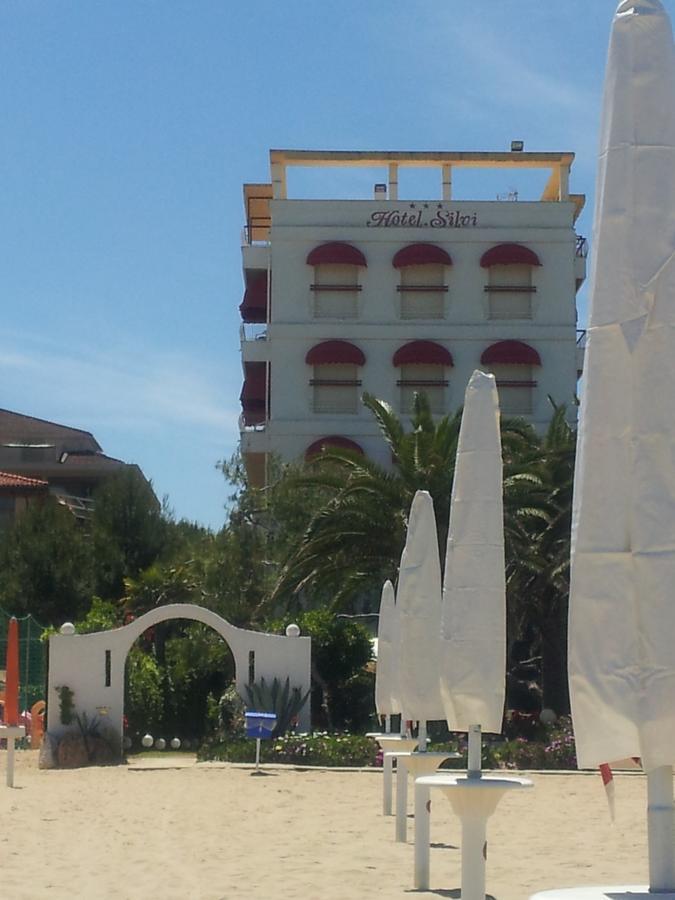 Hotel Silvi Silvi Marina Bagian luar foto