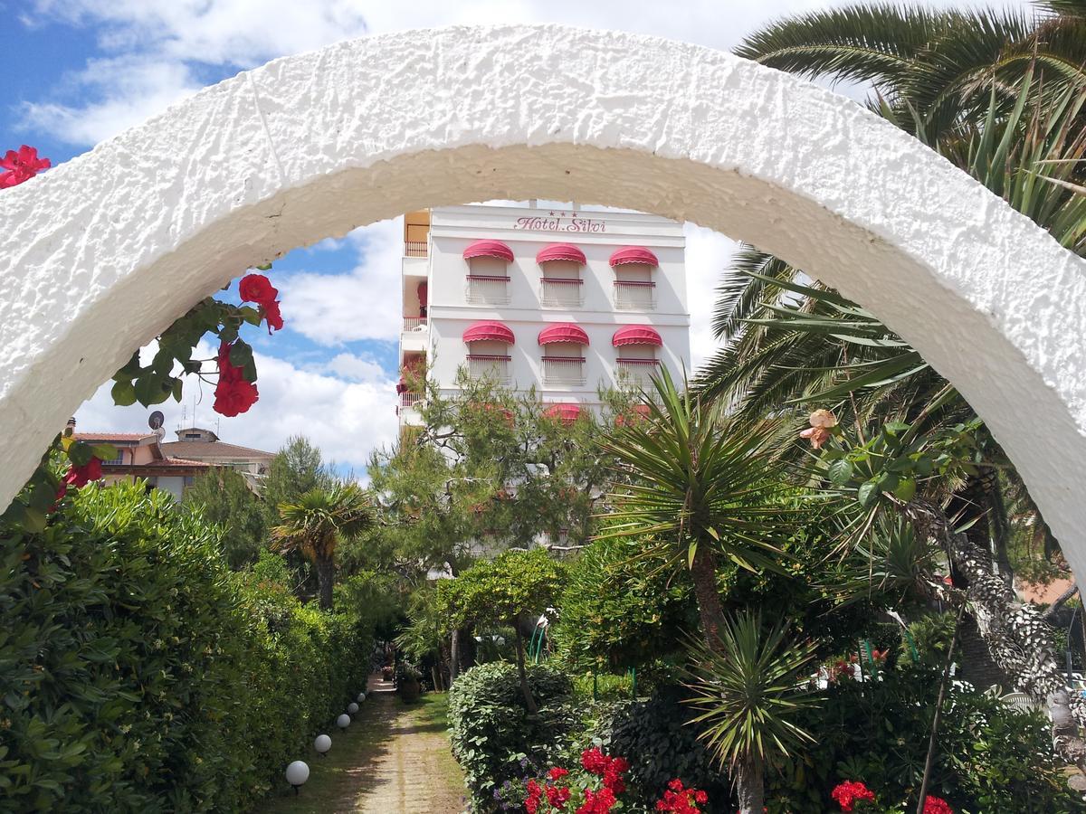 Hotel Silvi Silvi Marina Bagian luar foto