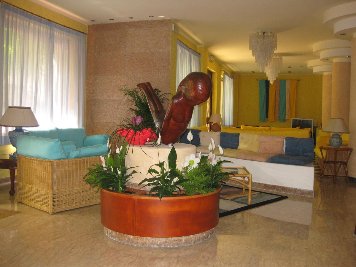 Hotel Silvi Silvi Marina Bagian luar foto